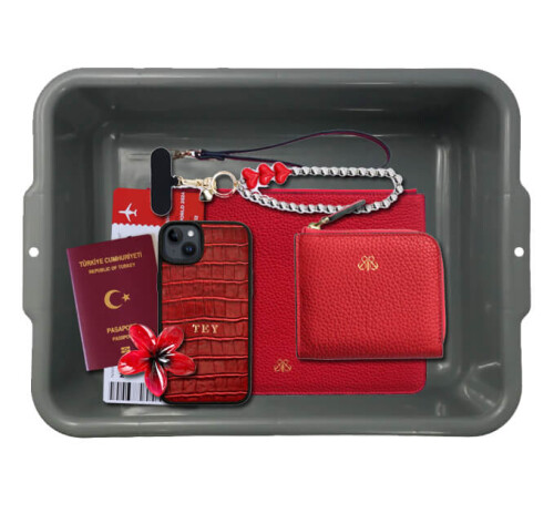 Deri iPhone Kılıf 15 Plus Kırmızı Croco - 10